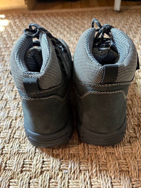 NWOT DREW Trek boot in Black Nubuck Leather main image 10